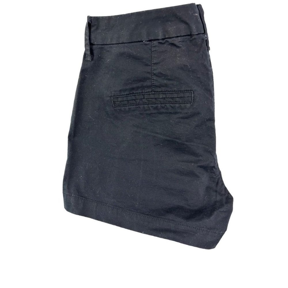 0 Old Navy Women's Black Flat Front Chino Shorts 3" Inseam